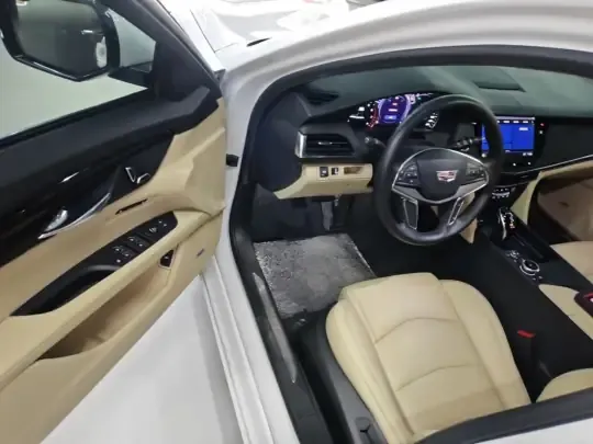 Cadillac CT6 2021 (131600 км)