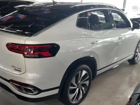 Volkswagen Tayron X 2020 (65100 км)