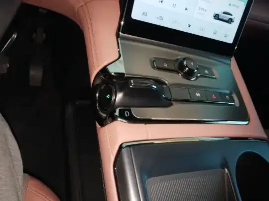 Nio EC6 2020 (95600 км)