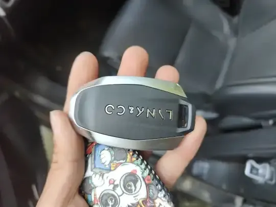 Lynk & Co 03 2021 (76300 км)
