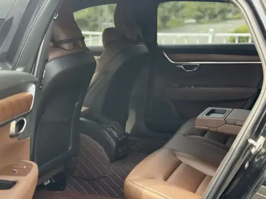 Volvo S90 2021 (113500 км)