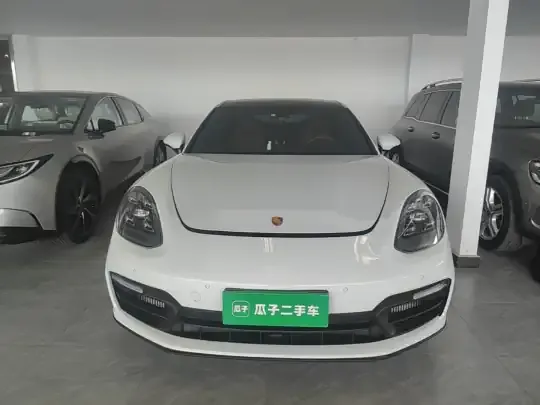 Porsche Panamera 2021 (32300 км)