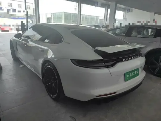 Porsche Panamera 2021 (32300 км)