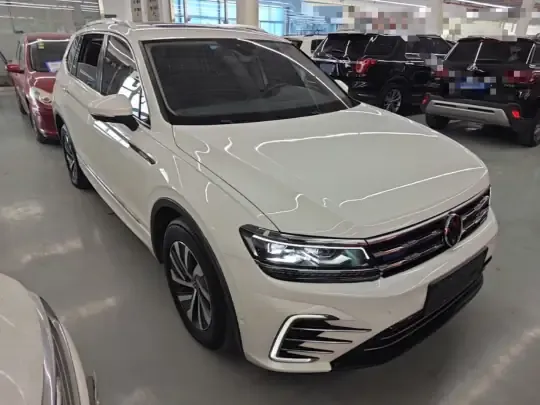 Volkswagen Tiguan L New Energy 2021 (114200 км)
