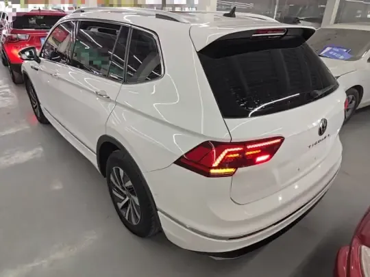 Volkswagen Tiguan L New Energy 2021 (114200 км)