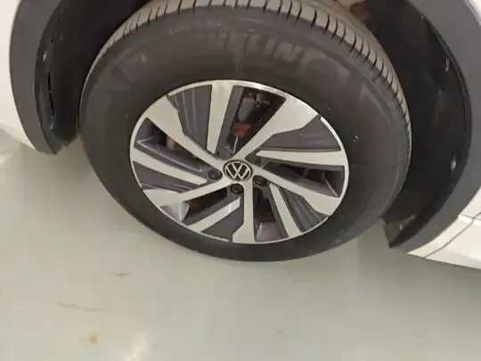 Volkswagen Tiguan L New Energy 2021 (114200 км)