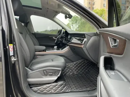 Audi Q7 2021 (47400 км)