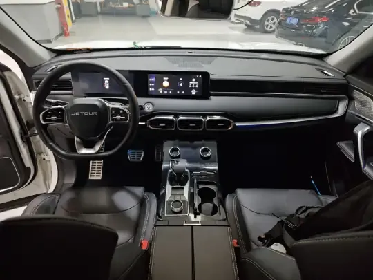 JETOUR X70 PLUS 2021 (70500 км)