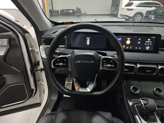 JETOUR X70 PLUS 2021 (70500 км)