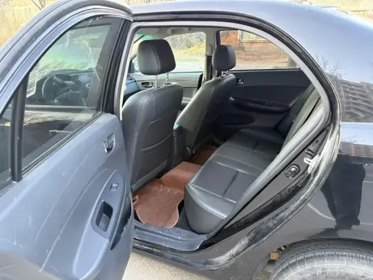BYD F3 2020 (30800 км)