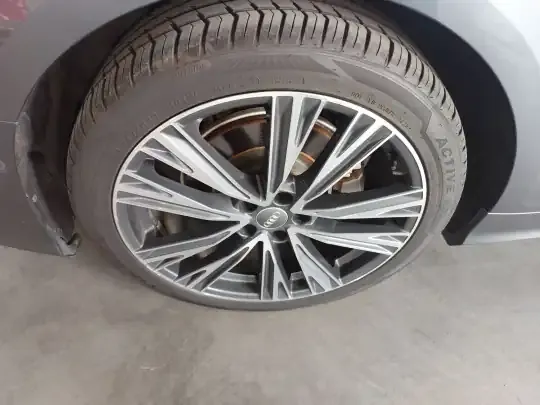 Audi A6L 2021 (61200 км)