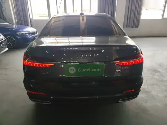 Audi A6L 2021 (61200 км)