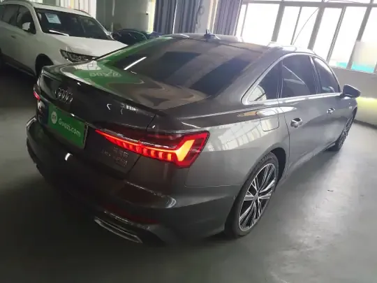 Audi A6L 2021 (61200 км)
