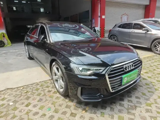 Audi A6L 2021 (105399 км)