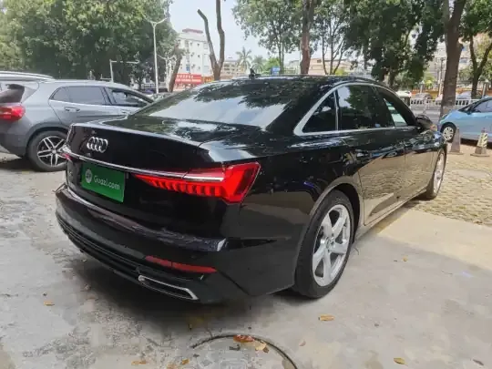Audi A6L 2021 (105399 км)
