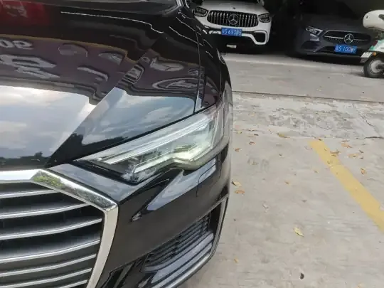 Audi A6L 2021 (105399 км)