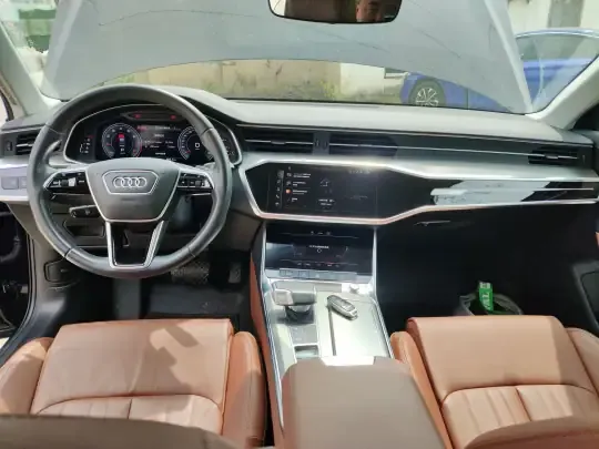Audi A6L 2021 (43500 км)