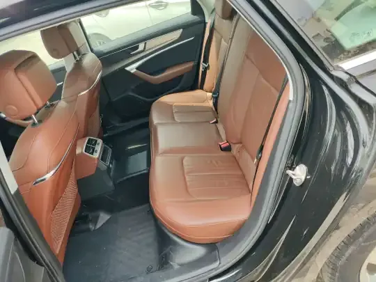Audi A6L 2021 (43500 км)