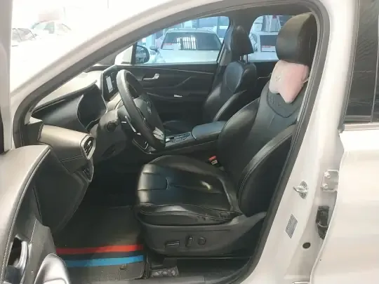 Hyundai Santa Fe 2020 (102400 км)