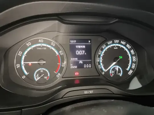 Skoda Karoq 2021 (23200 км)