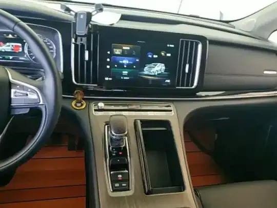 GAC Trumpchi M8 2021 (47300 км)