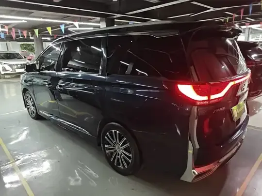 GAC Trumpchi M8 2021 (57000 км)