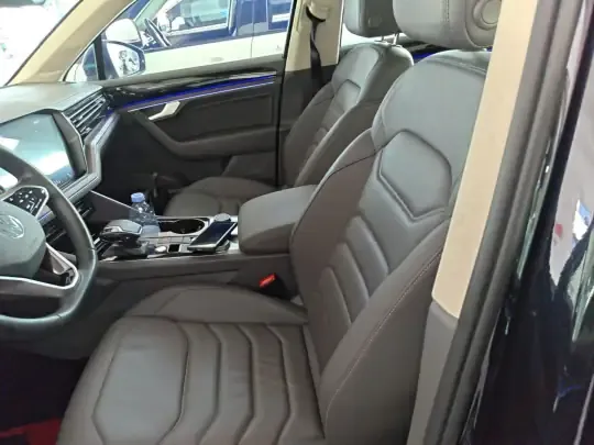 Volkswagen Touareg 2021 (155800 км)