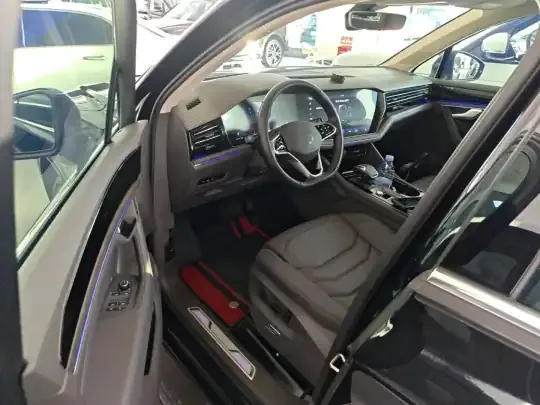 Volkswagen Touareg 2021 (155800 км)