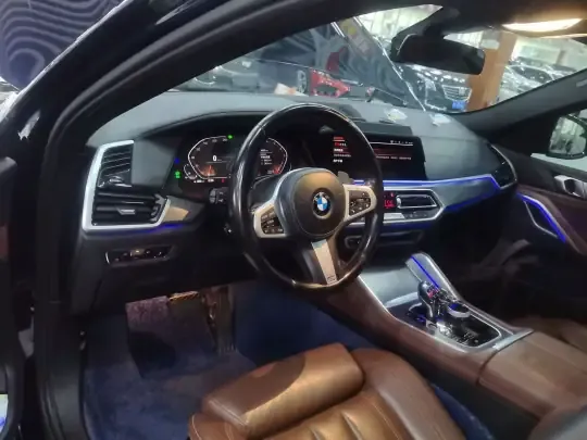 BMW X6 2021 (124800 км)