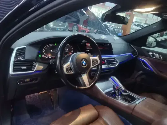 BMW X6 2021 (124800 км)