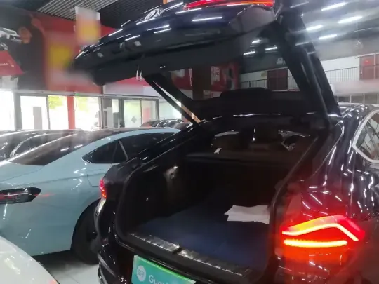 BMW X6 2021 (124800 км)