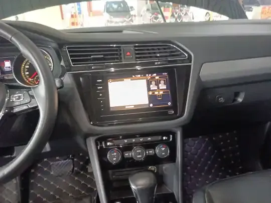 Volkswagen Tiguan L 2021 (60100 км)