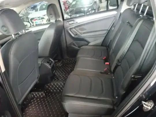 Volkswagen Tiguan L 2021 (60100 км)