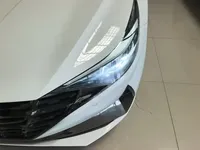 Hyundai Elantra 2021 (38400 км)