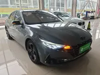 Hyundai Elantra 2021 (75700 км)