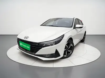 Hyundai Elantra 2021 (39600 км)