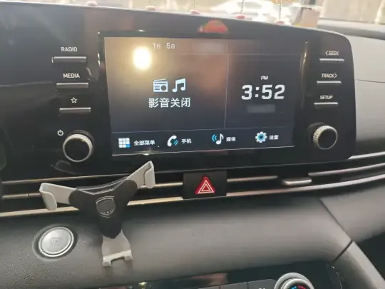 Hyundai Elantra 2021 (39600 км)