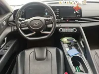 Hyundai Elantra 2021 (39600 км)