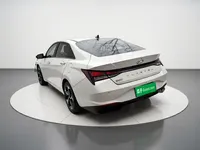 Hyundai Elantra 2021 (39600 км)