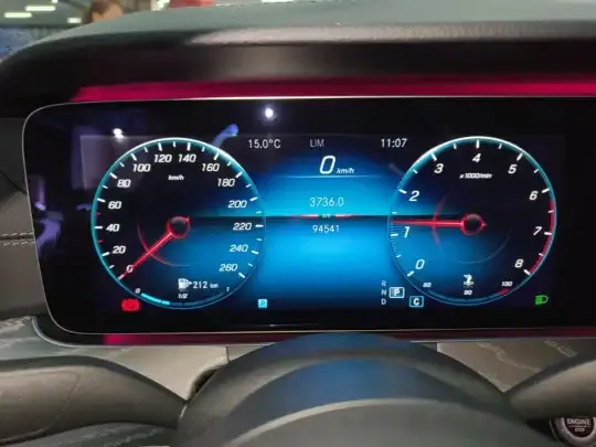 Mercedes-Benz E-Class 2021 (94500 км)
