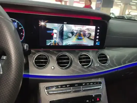 Mercedes-Benz E-Class 2021 (94500 км)