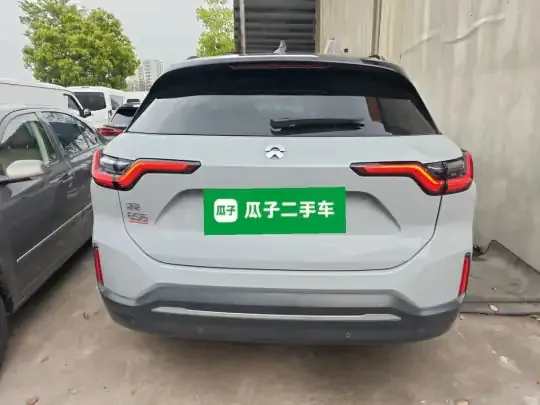 Nio ES6 2020 (73400 км)