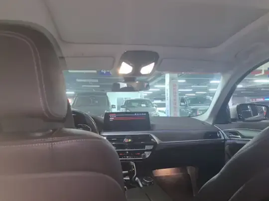 BMW 5 Series 2021 (95200 км)