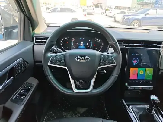 JAC T8 2021 (15000 км)