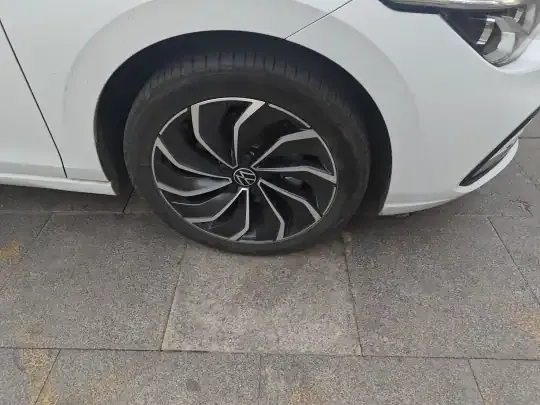 Volkswagen Golf 2021 (29500 км)