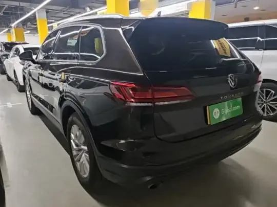 Volkswagen Touareg 2021 (25000 км)