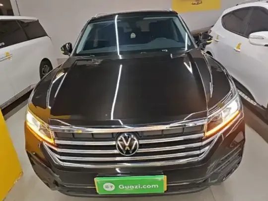 Volkswagen Touareg 2021 (25000 км)