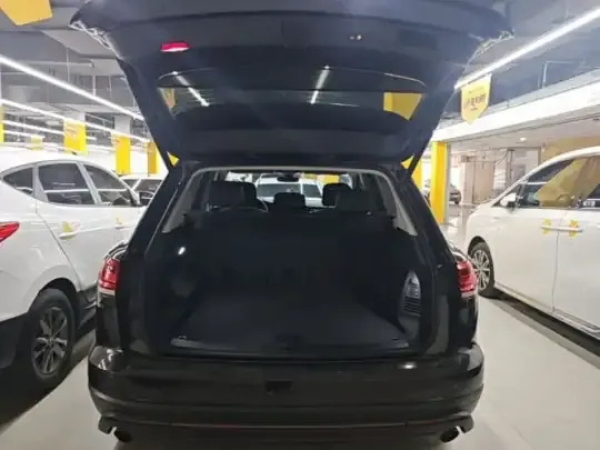 Volkswagen Touareg 2021 (25000 км)