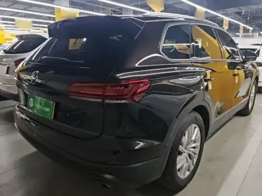 Volkswagen Touareg 2021 (25000 км)