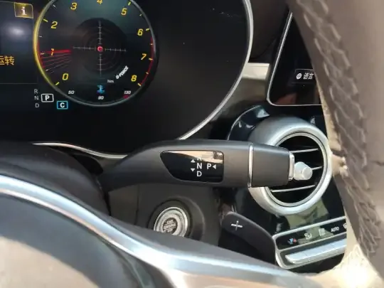 Mercedes-Benz GLC 2021 (143200 км)